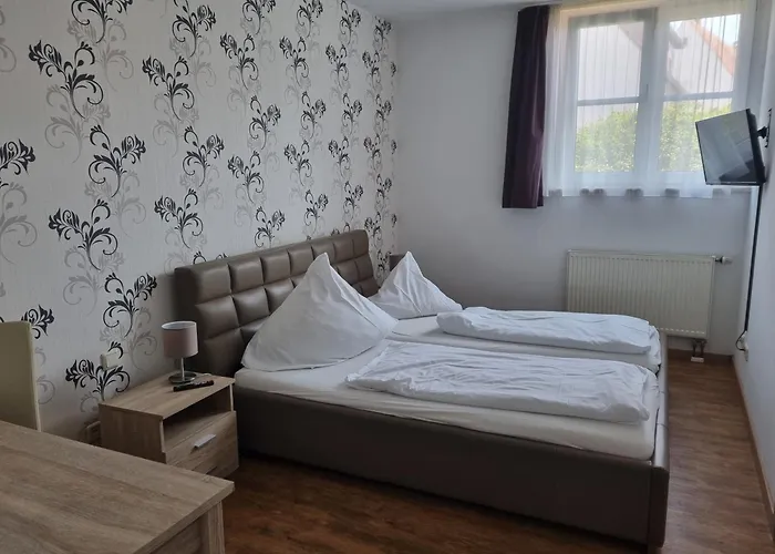 Landgasthof Moersbergei Otel