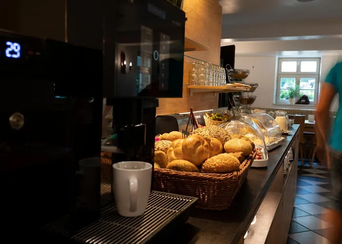 Landgasthof Moersbergei Otel 3*