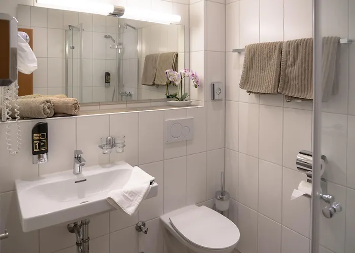Otel Landgasthof Moersbergei Bubenreuth