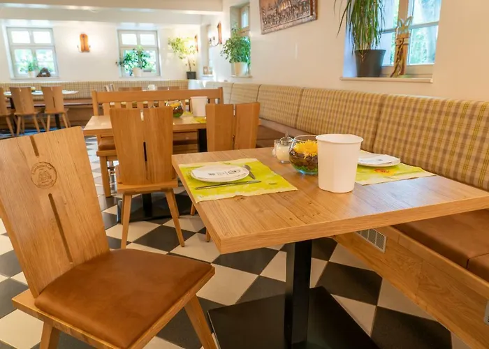Otel Landgasthof Moersbergei 3*