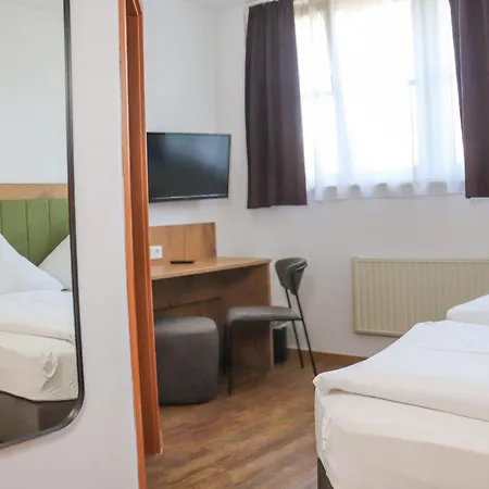 Hotel Landgasthof Moersbergei