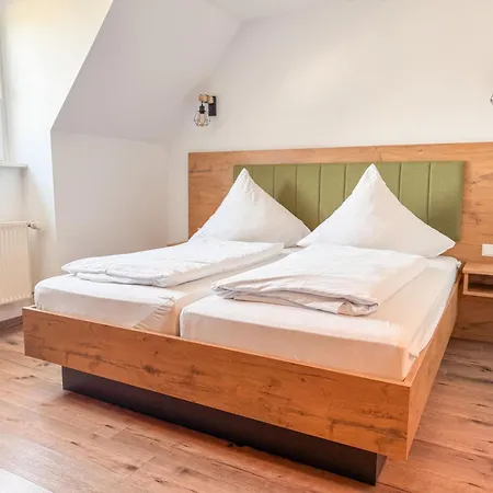 Landgasthof Moersbergei 3* Bubenreuth
