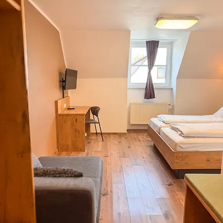 Landgasthof Moersbergei Hotel